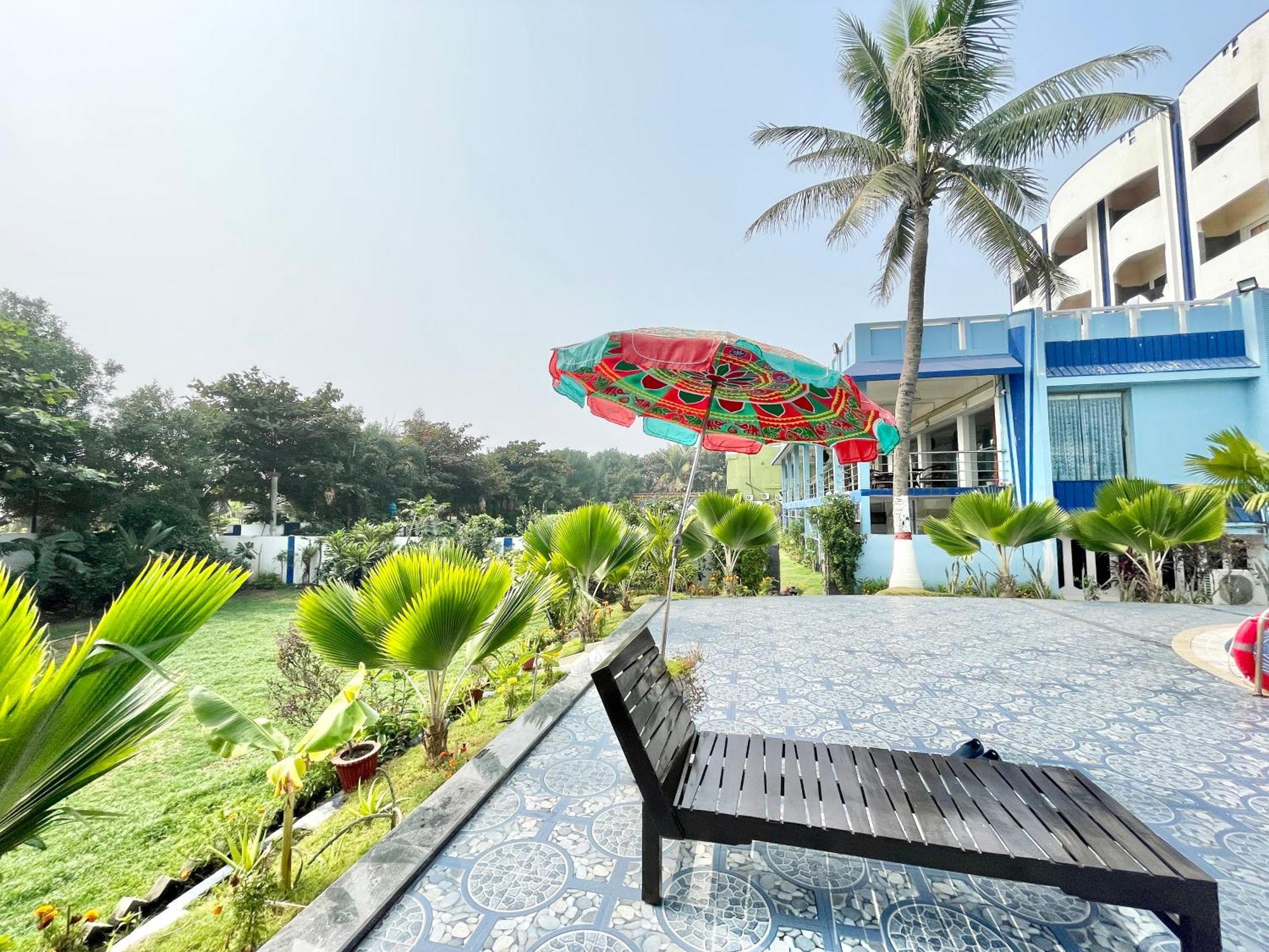 Hotel V-I Near Sea , Puri Private-Park -Gym-Spa Fully-Airconditioned-Hotel Lift-And-Parking-Facilities Breakfast-Included Exteriör bild