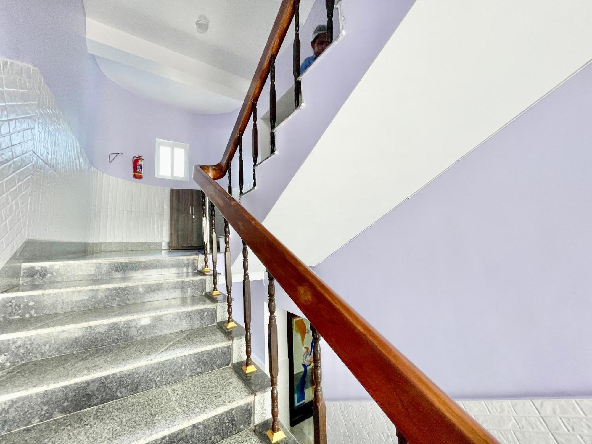 Hotel V-I Near Sea , Puri Private-Park -Gym-Spa Fully-Airconditioned-Hotel Lift-And-Parking-Facilities Breakfast-Included Exteriör bild