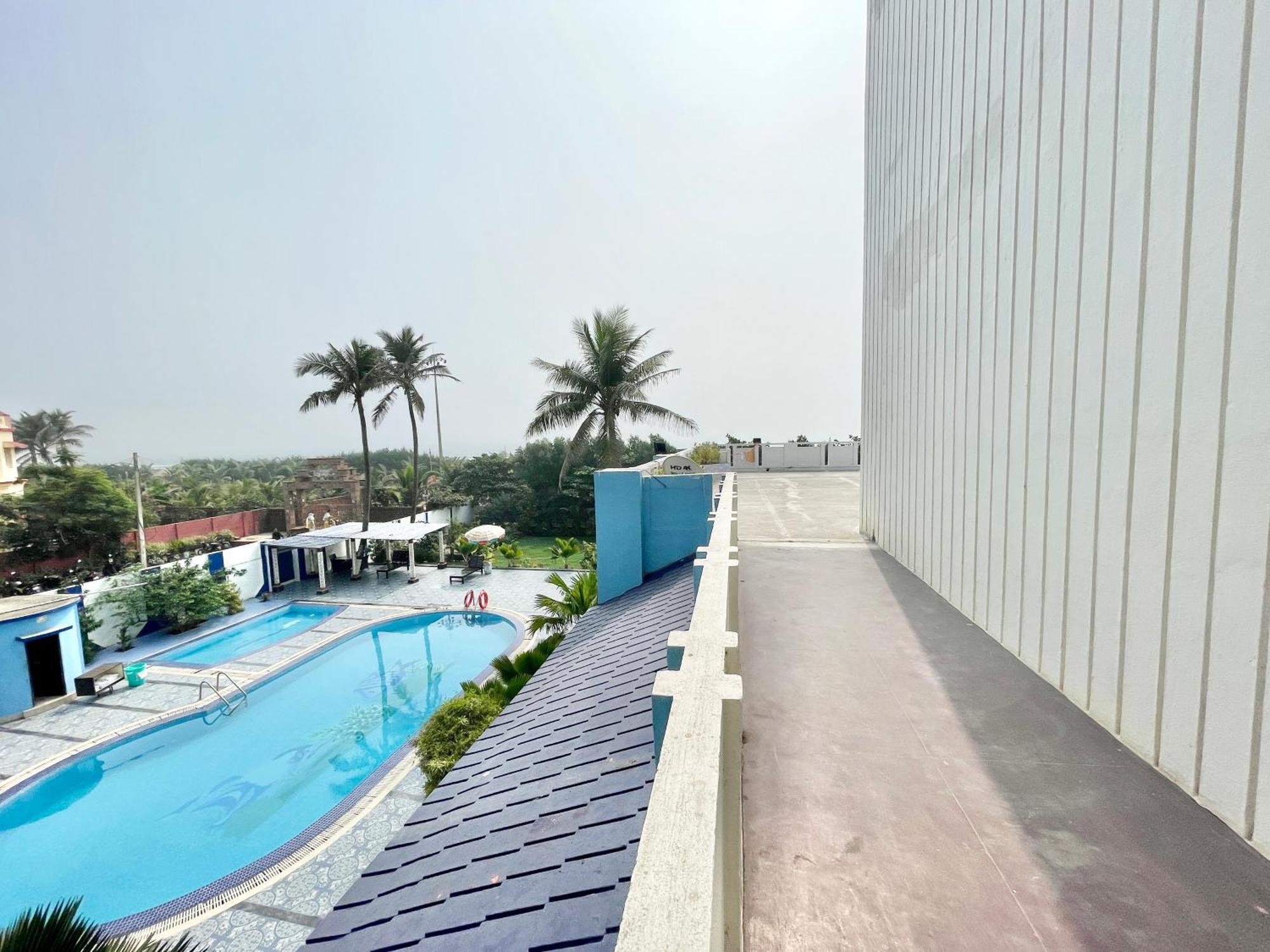 Hotel V-I Near Sea , Puri Private-Park -Gym-Spa Fully-Airconditioned-Hotel Lift-And-Parking-Facilities Breakfast-Included Exteriör bild