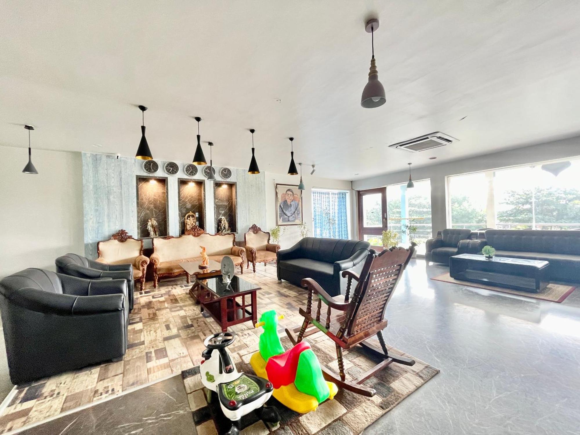 Hotel V-I Near Sea , Puri Private-Park -Gym-Spa Fully-Airconditioned-Hotel Lift-And-Parking-Facilities Breakfast-Included Exteriör bild